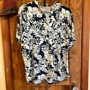 NWT Wrapper top